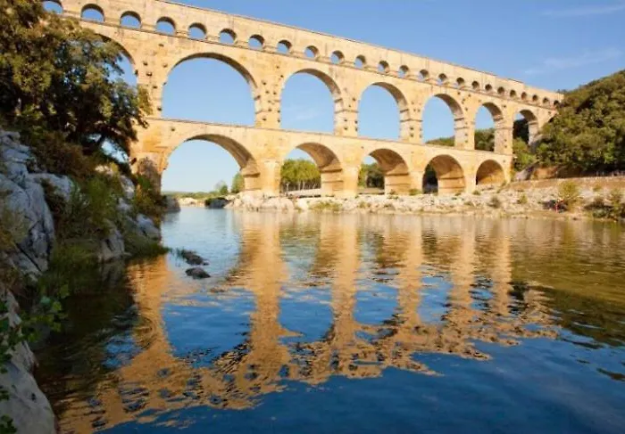 Les Coquelicots Lédenon